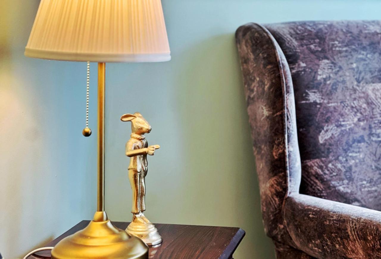 Appartamento Retro Seaside Apt With Patio Swansea Esterno foto